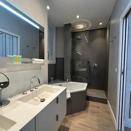 C025 Toscane Bel Bourgeois *