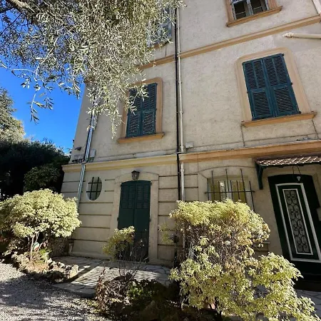 C025 Toscane Bel Bourgeois